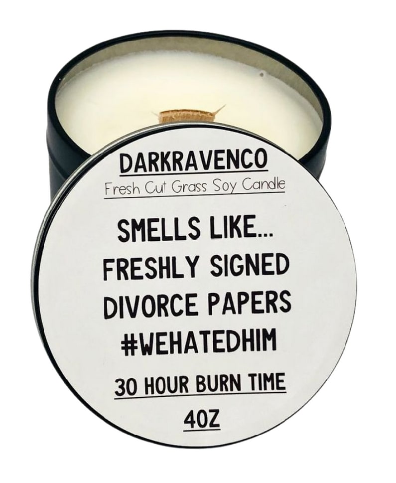 “Smells Like…Freshly Signed Divorce Papers Soy Candle – 4 Oz Flower Bouquet