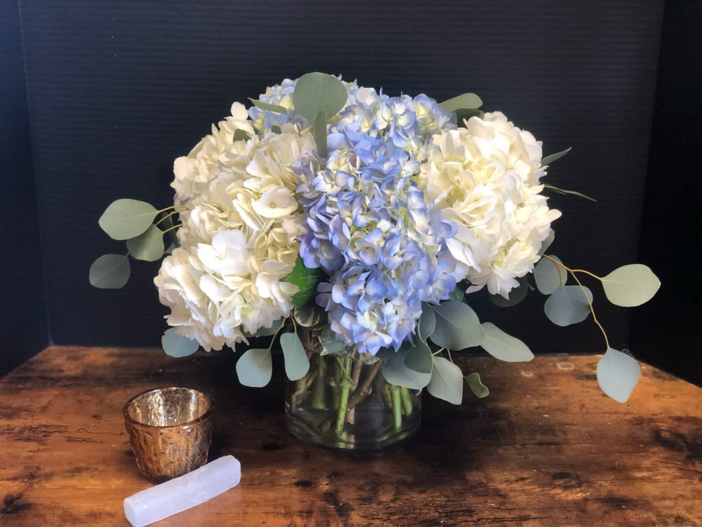 Mother's day Flower Delivery Wilmington MA Designs By Don Florist