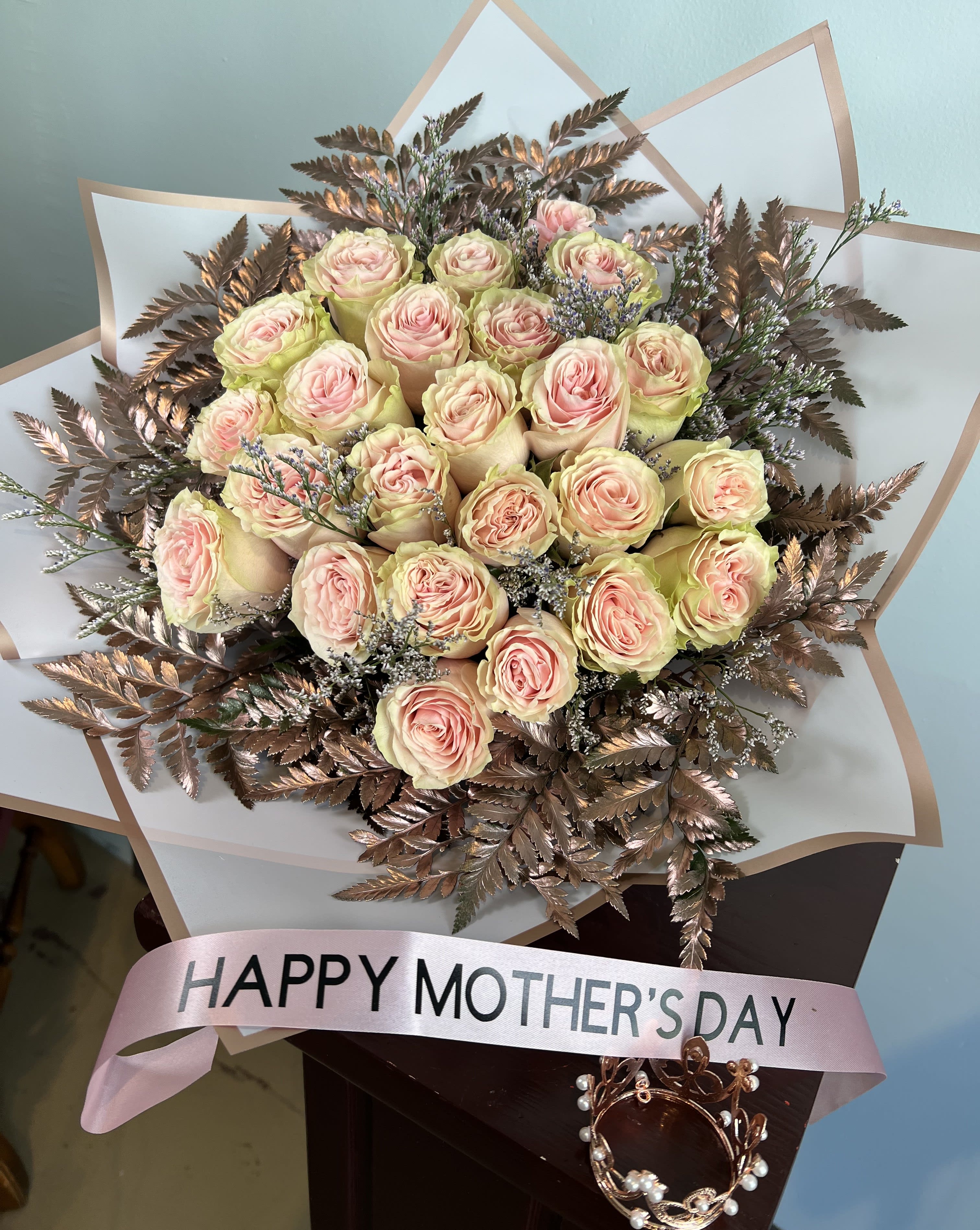 24 Pink Roses For Mom