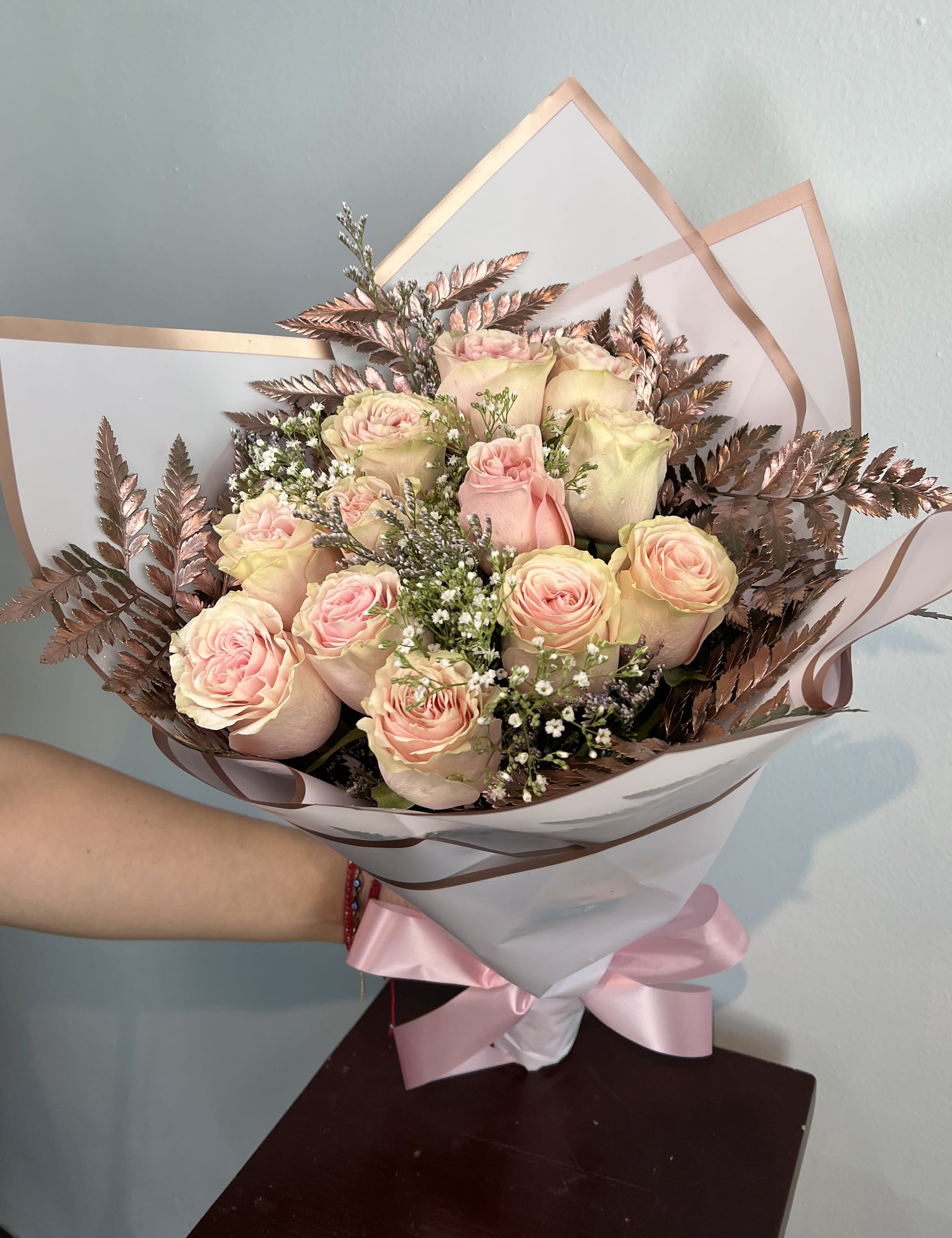 Love For Mom 12 Pink Roses