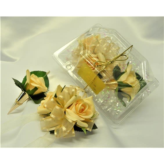 Father And Daughter Champagne Corsage And Boutonniere Flower Bouquet