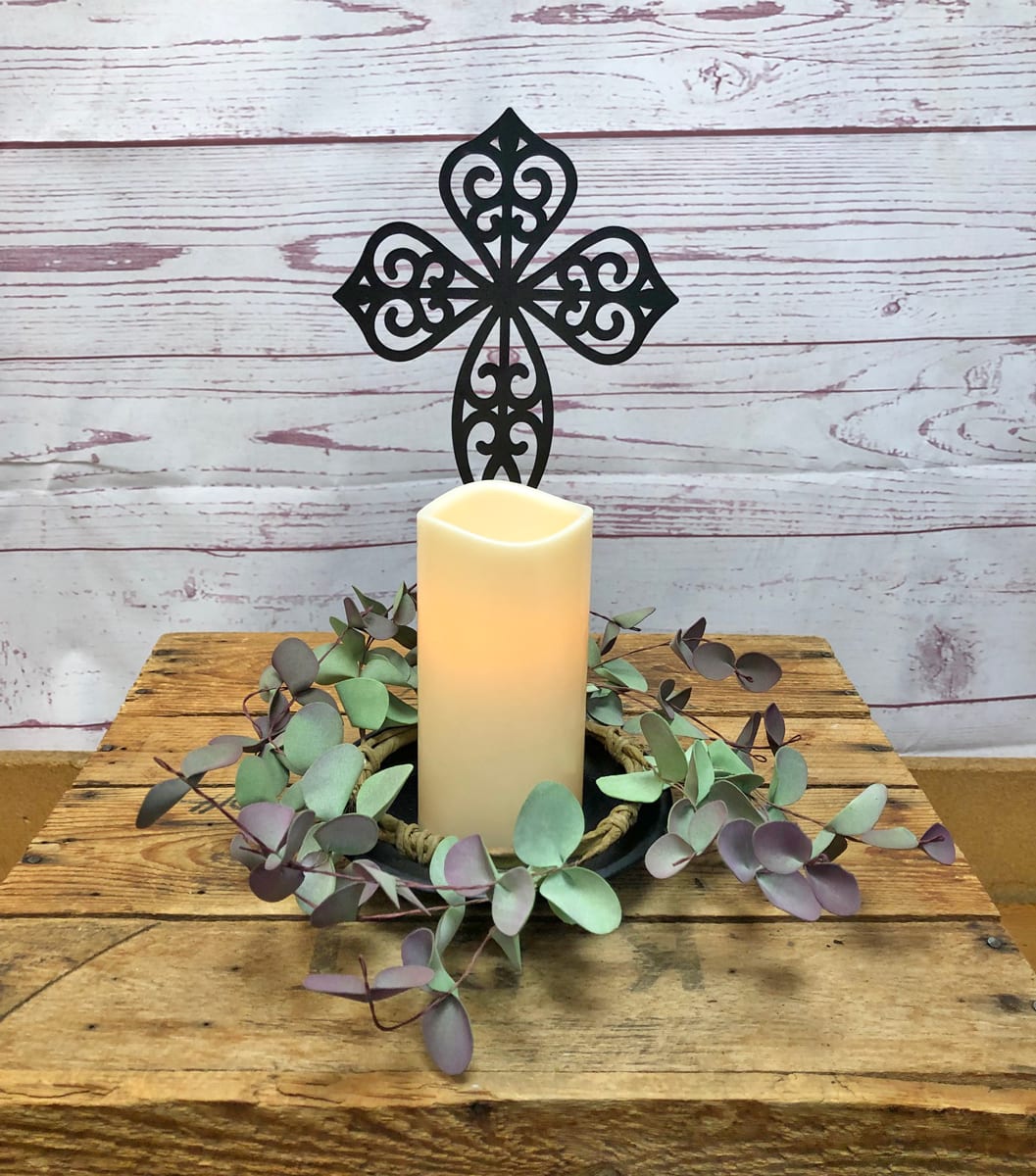 Metal Candle Holder With Silk (Artificial) Wreath