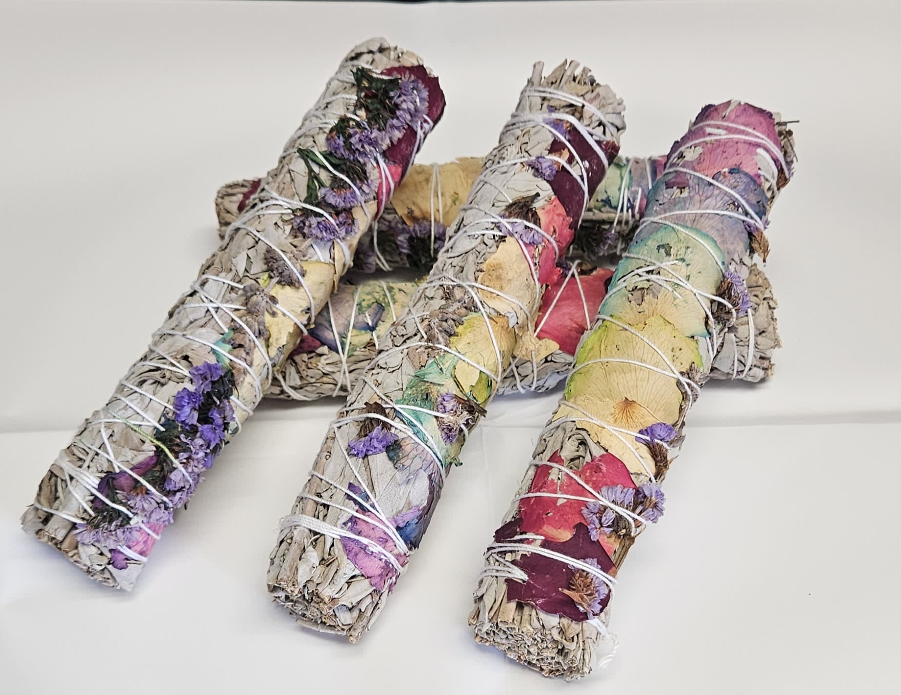 7 Chakra Rose with Purple Sinuata White Sage