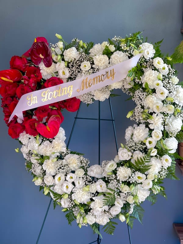 Peaceful Heart Sympathy Standing Spray