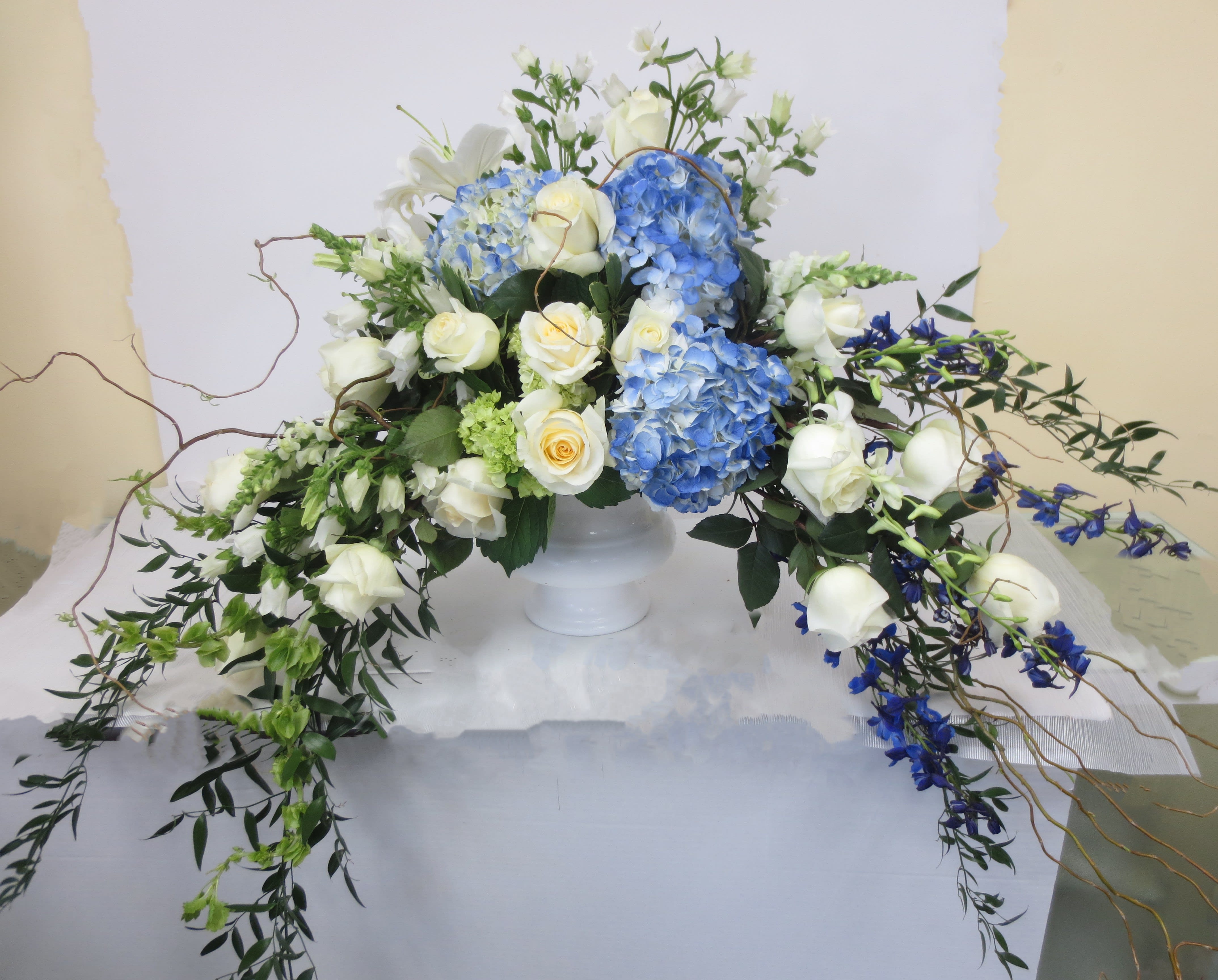 Cascading Quiet Expressions Basket