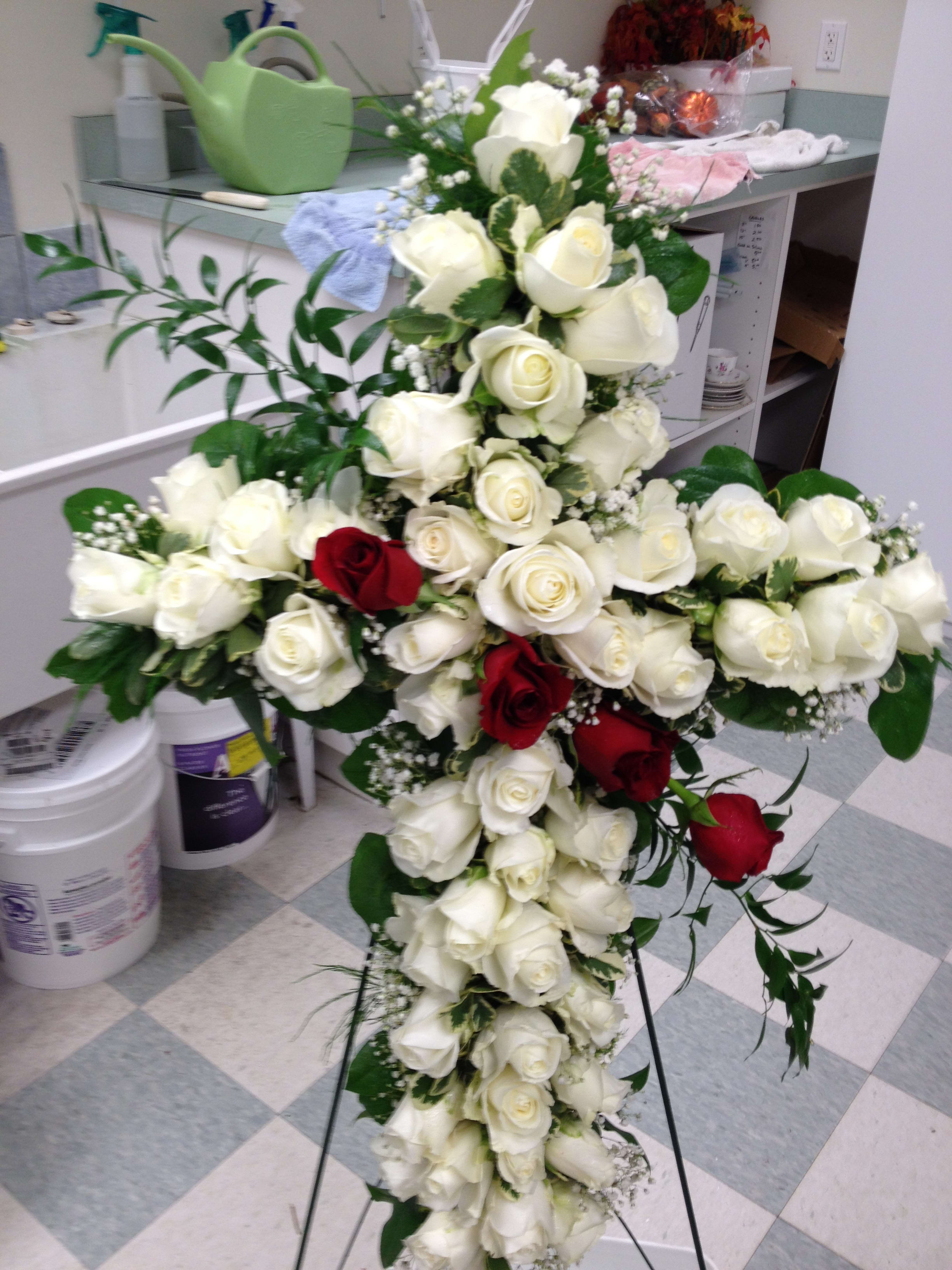 Solemn Cross with Red Roses