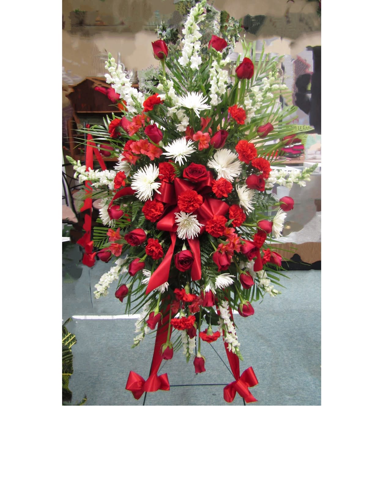 red and white standing spray Premium