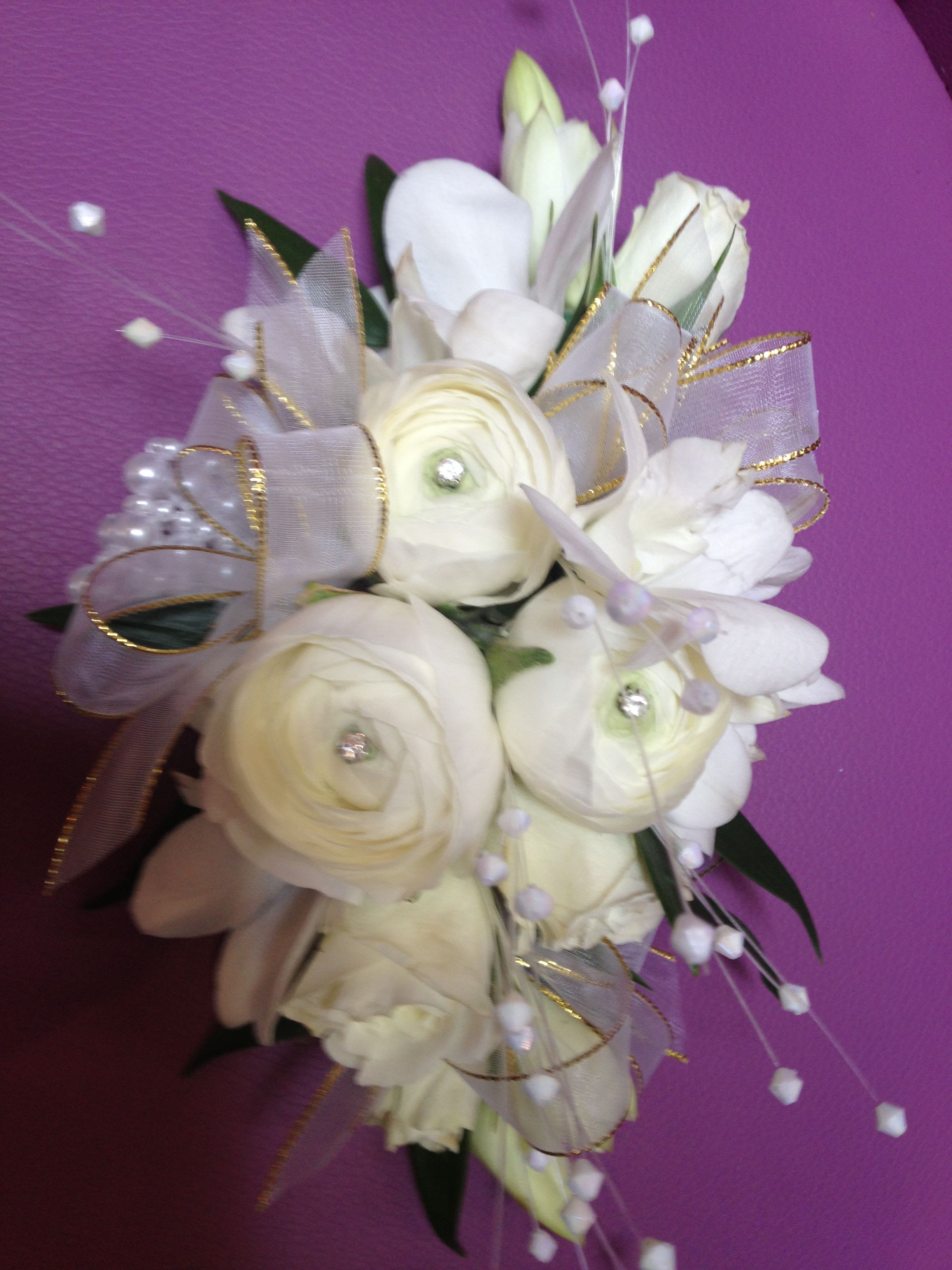 wrist corsage white2