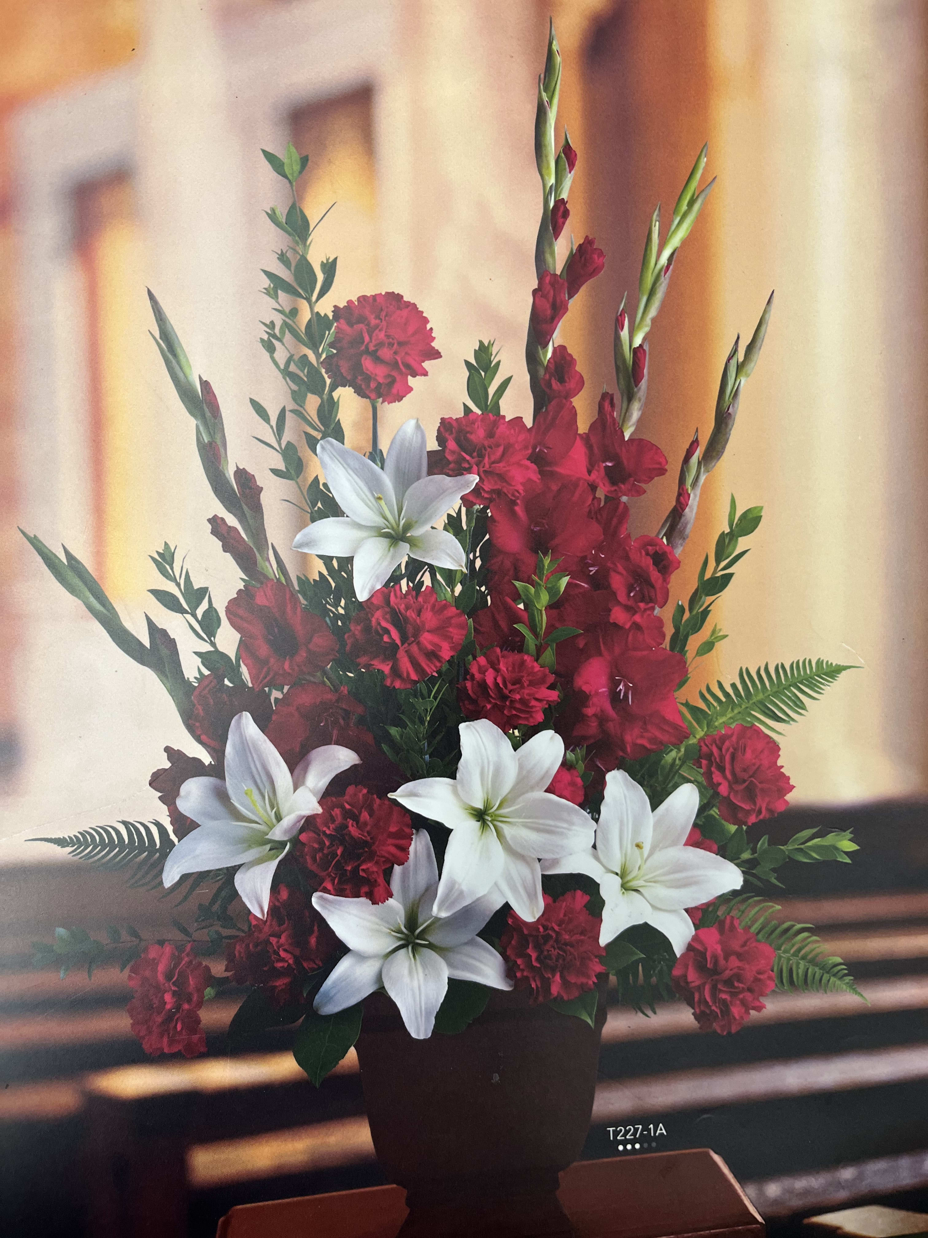 Fortune Pedestal Arrangement