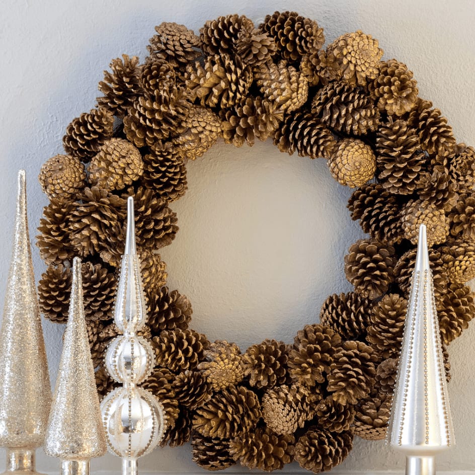 Mixed Pine Cone Wreath (SOLD OUT) Flower Bouquet