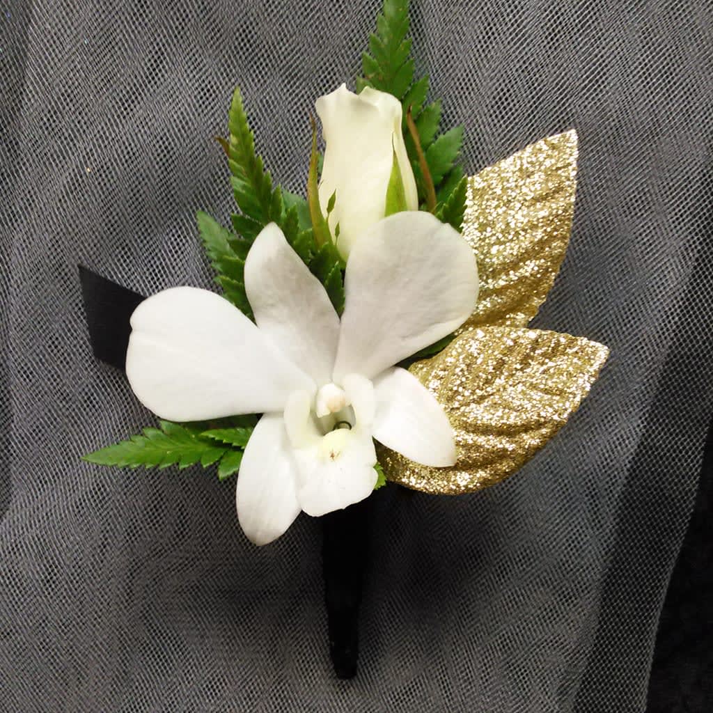 Boutonniere - CB3 Flower Bouquet