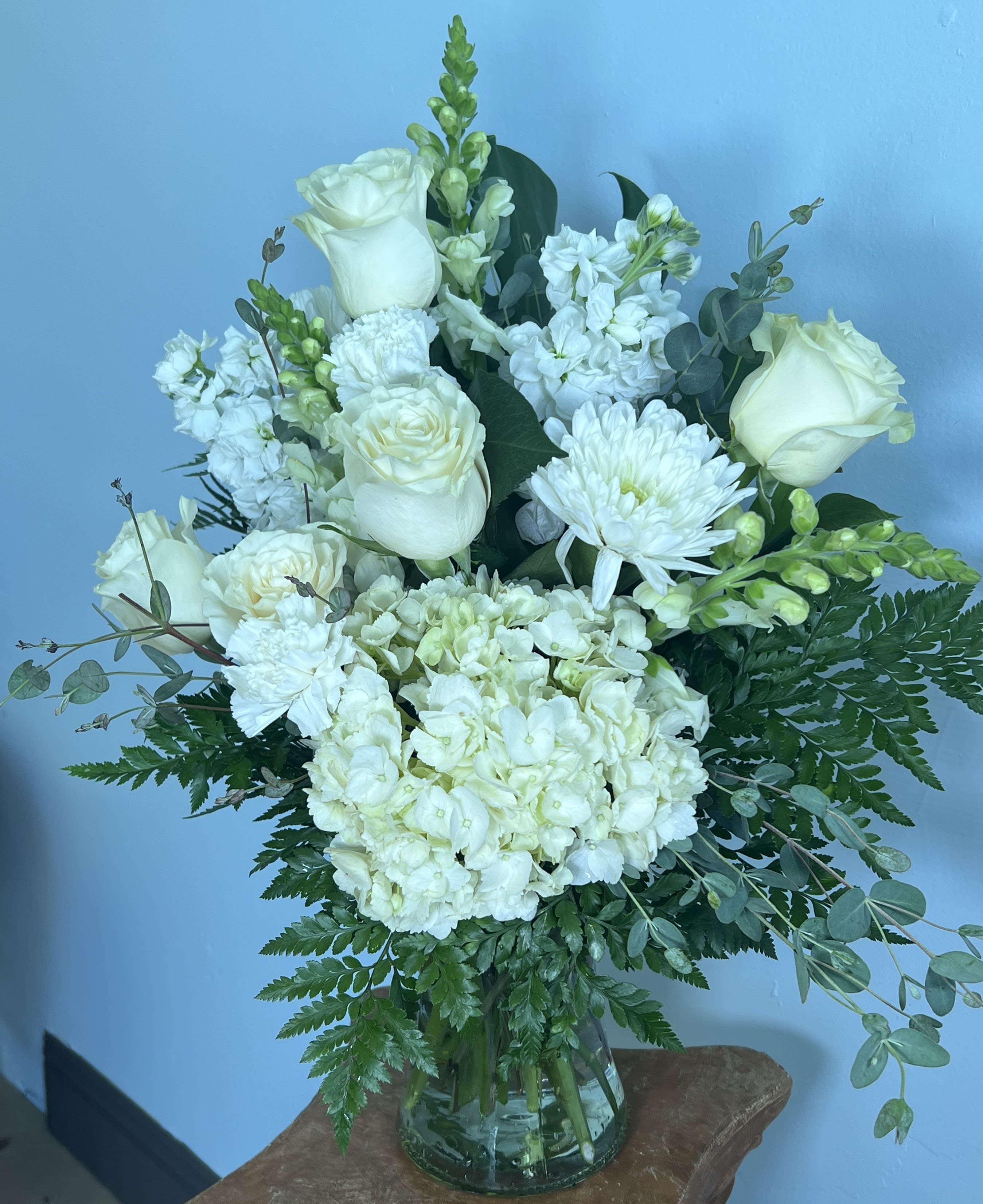 White Sympathy Arrangement