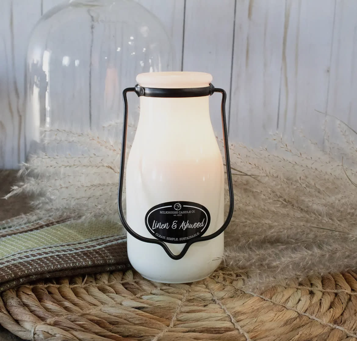 Linen & Ashwood Candle
