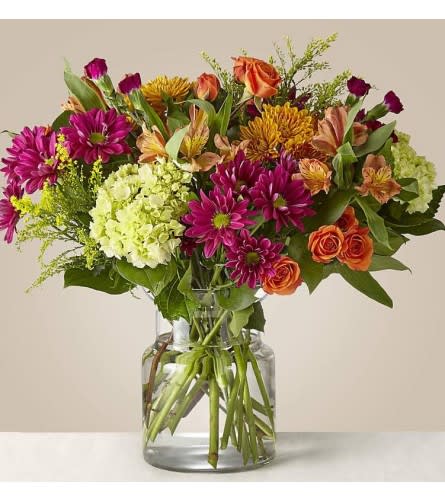 Crisp & Bright  2021 Flower Bouquet