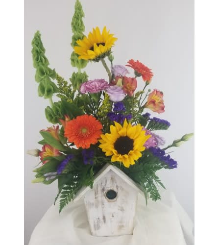 Birdhouse / bright & shine By Smith - Petra Flowers Flower Bouquet