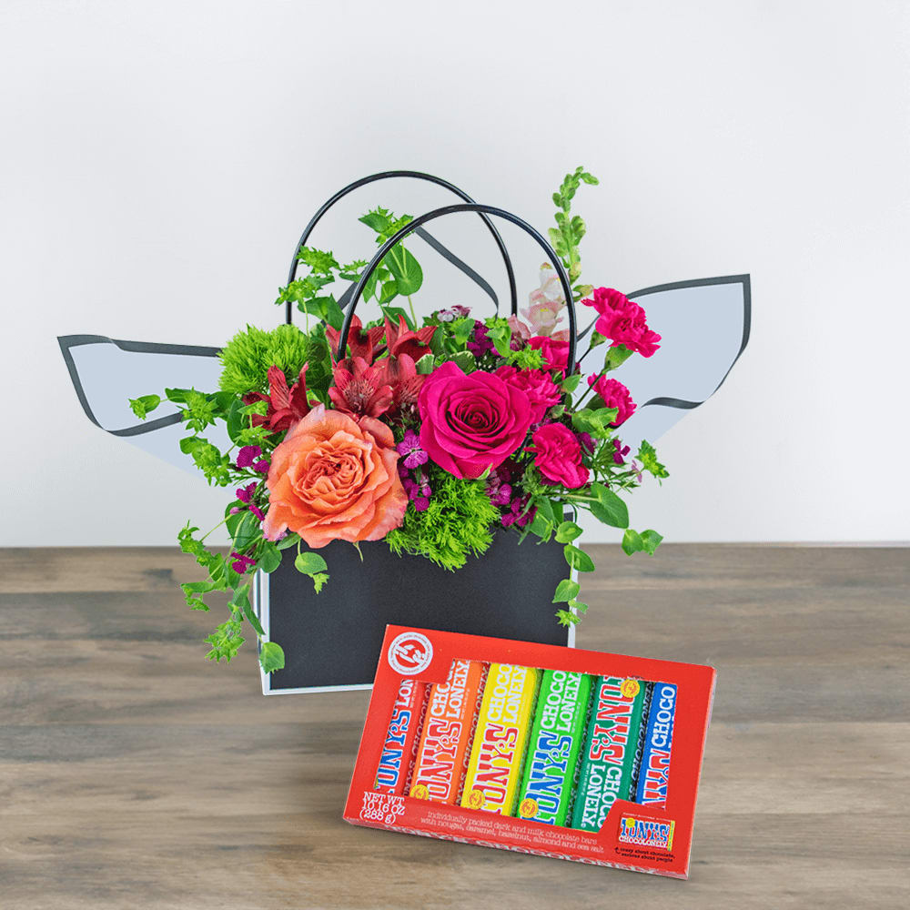 Chocolate-Covered Roses Blooming Tote Ensemble