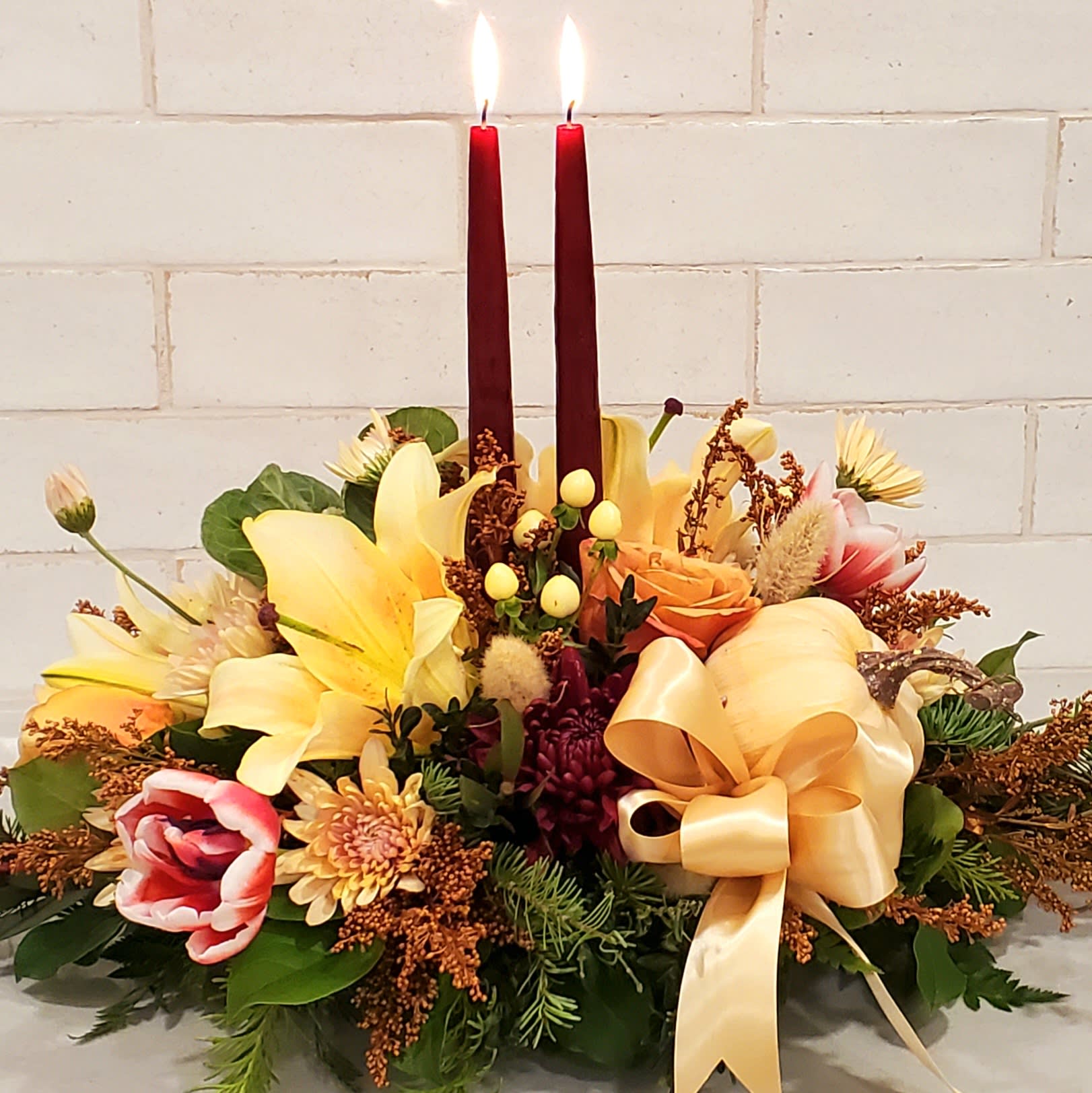Family Gathering Centerpiece Flower Bouquet