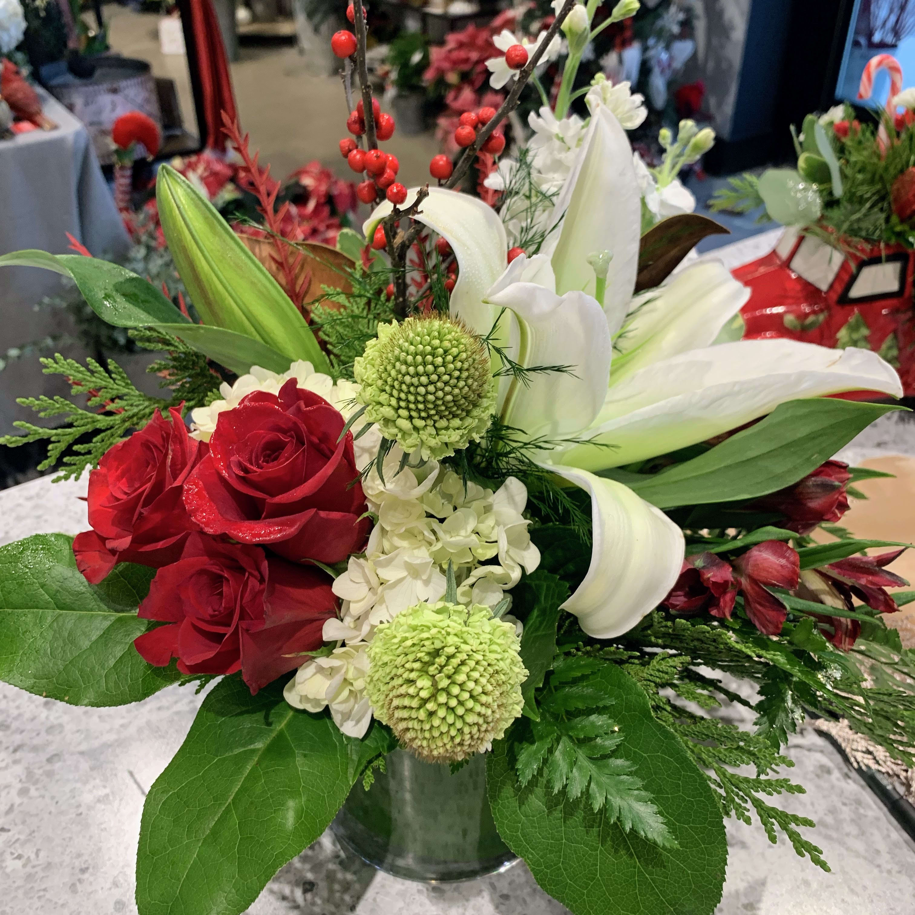 Holiday Deluxe Designer Choice Arrangement