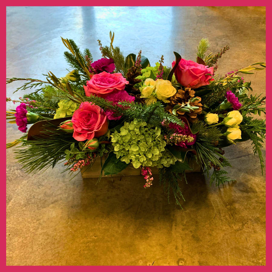 Christmas Rose & Alabaster Flower Bouquet