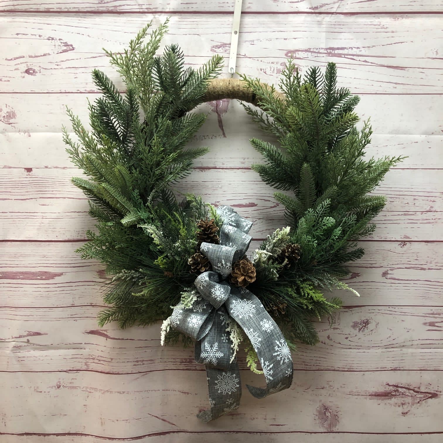Rustic Winter Jute Accent Silk (Artificial) Wreath Flower Bouquet