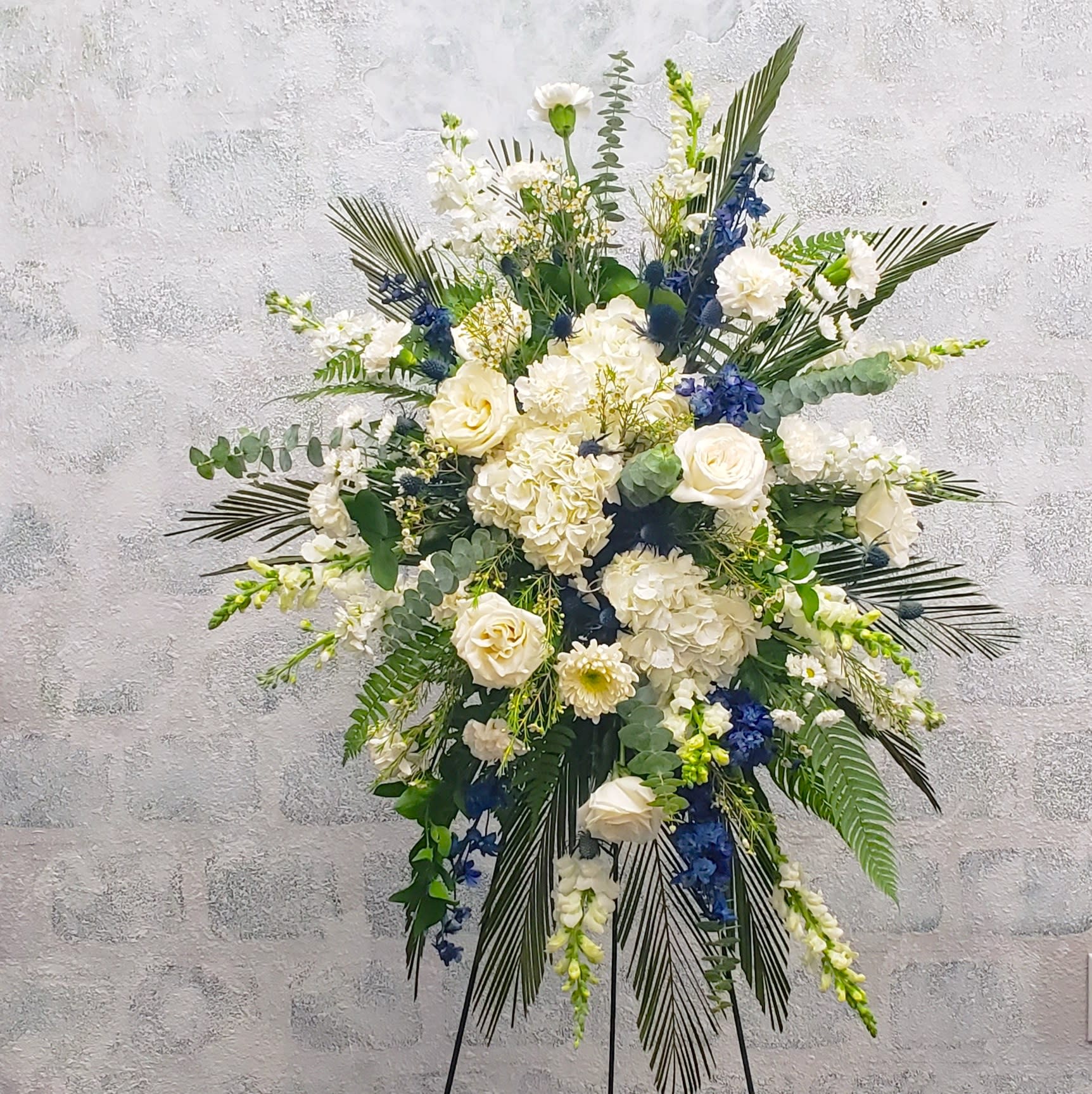 Gentle Rain Remembrance Easel Spray