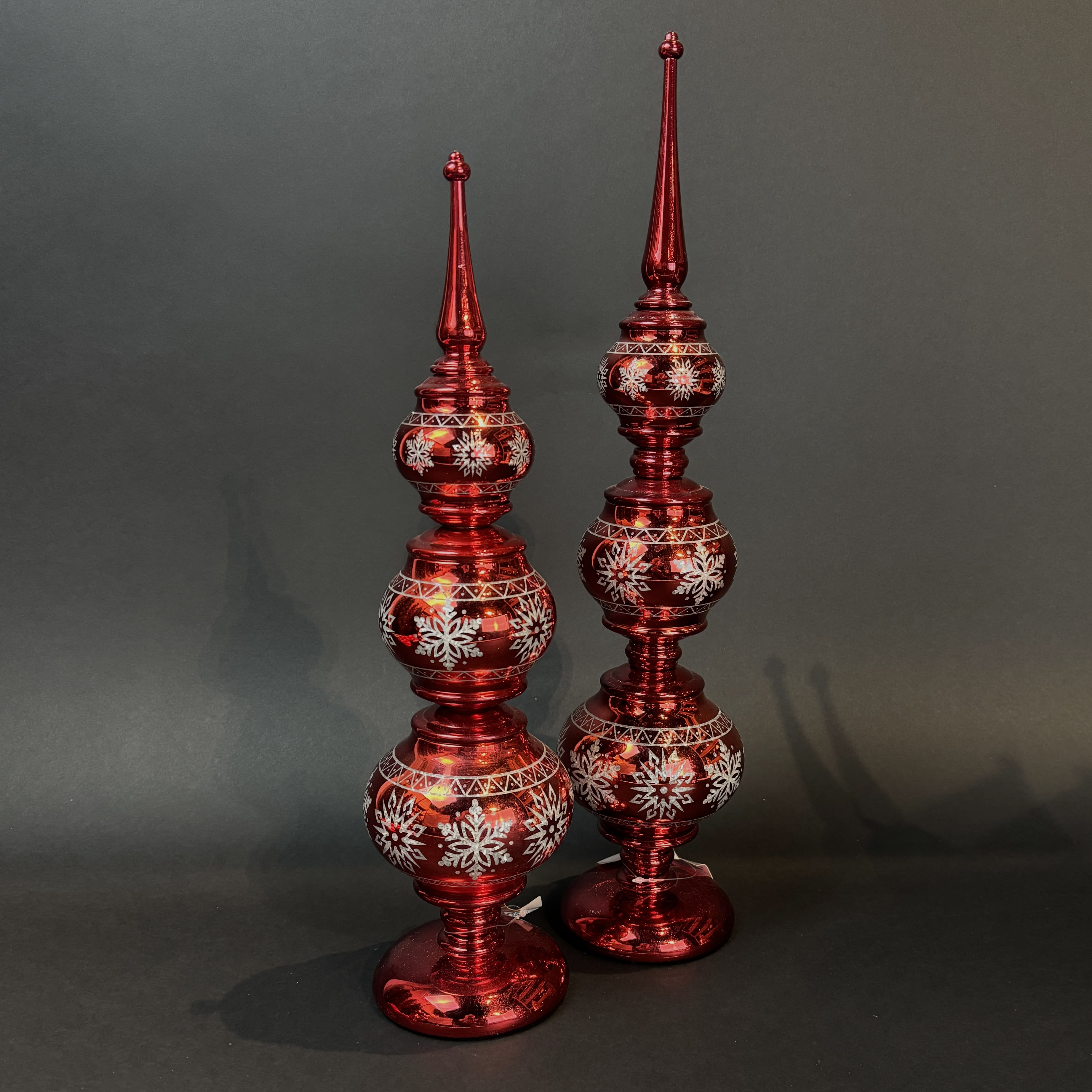 Red Finial with Snowflakes Set of 2