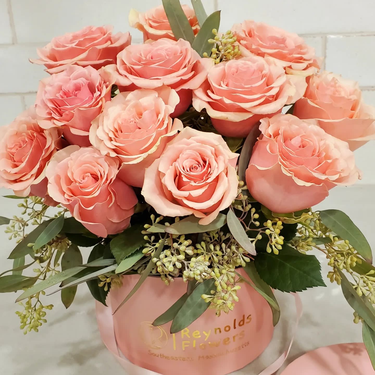 Dozen Pastel Pink Rose Hat Box Arrangement Flower Bouquet