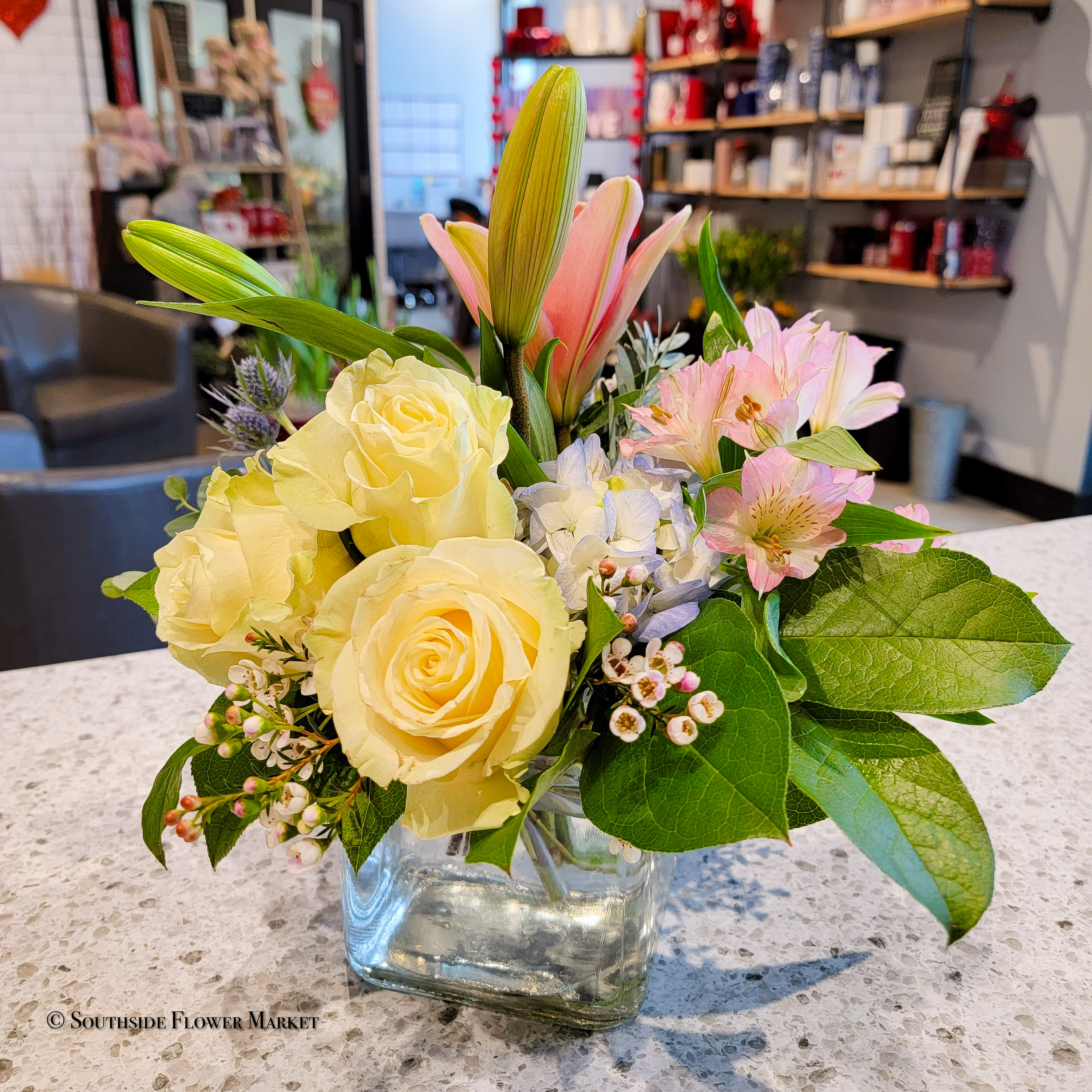 Signature Style, Pastel, Deluxe Arrangement
