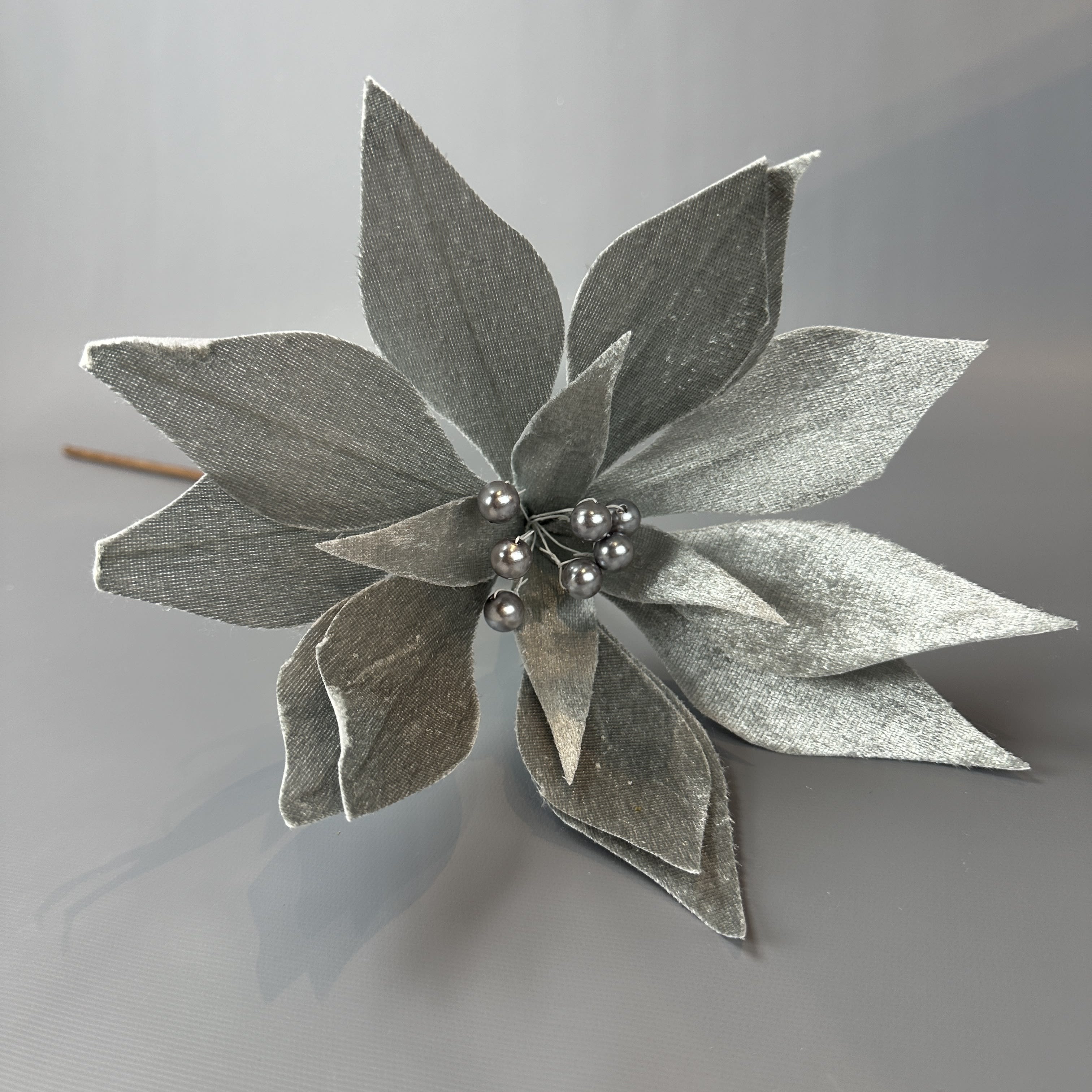 VELVET PEARL CENTER POINSETTIA STEM 20''L Flower Bouquet