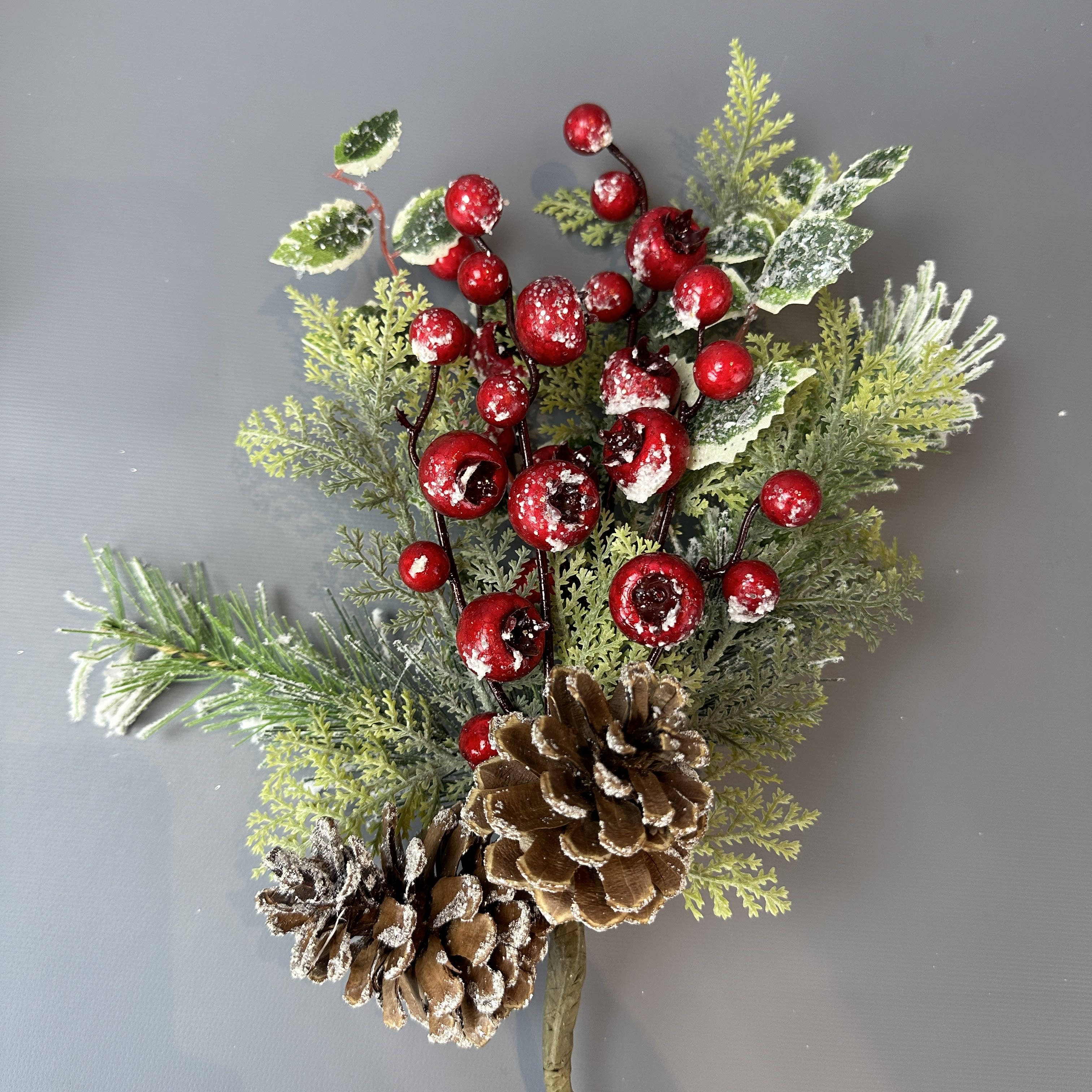 SNOW WP RED BERRY PINE PINECONE SPRAY 16''L