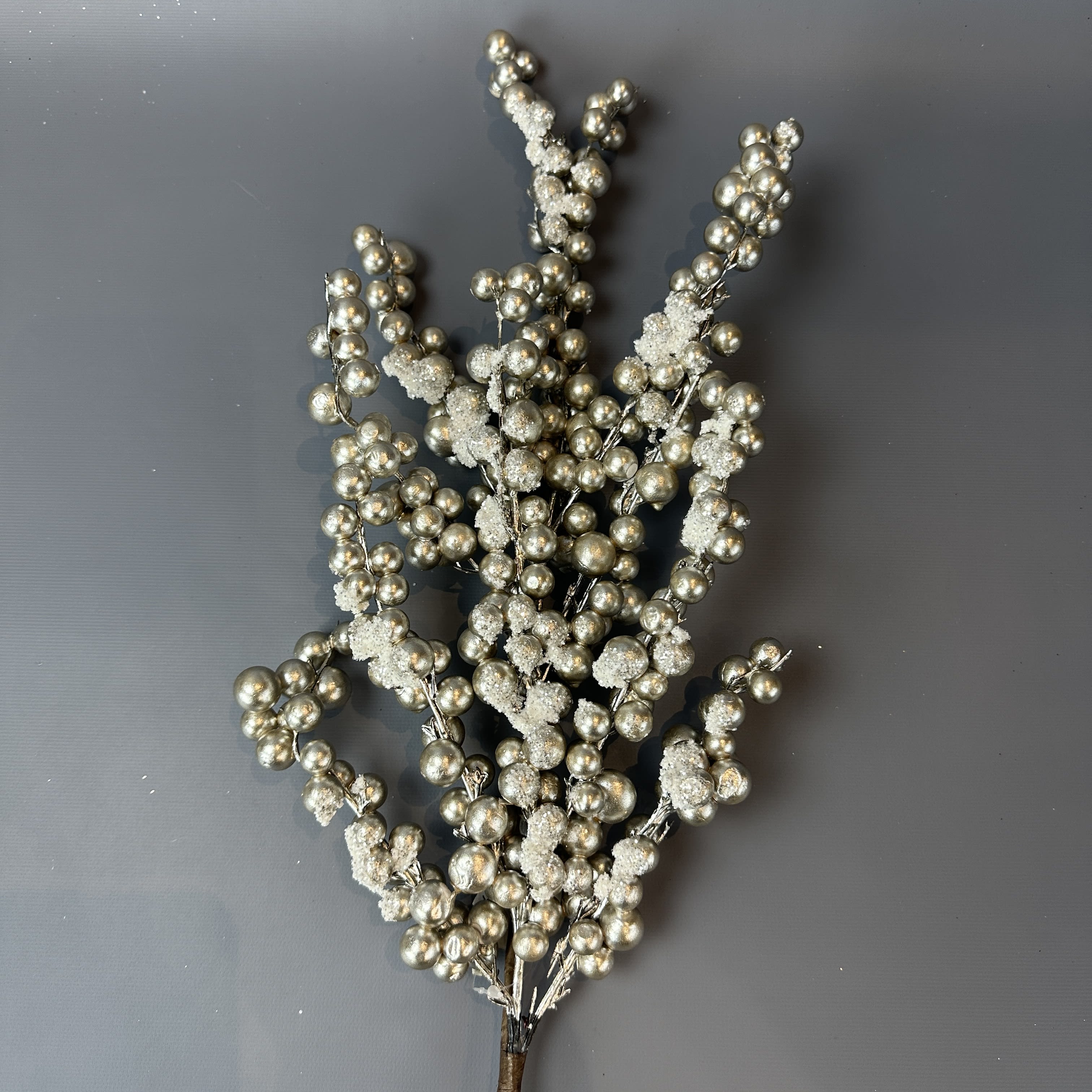 SNOW CRUSTED METALLIC BERRY CLUSTER SPRAY 29''L