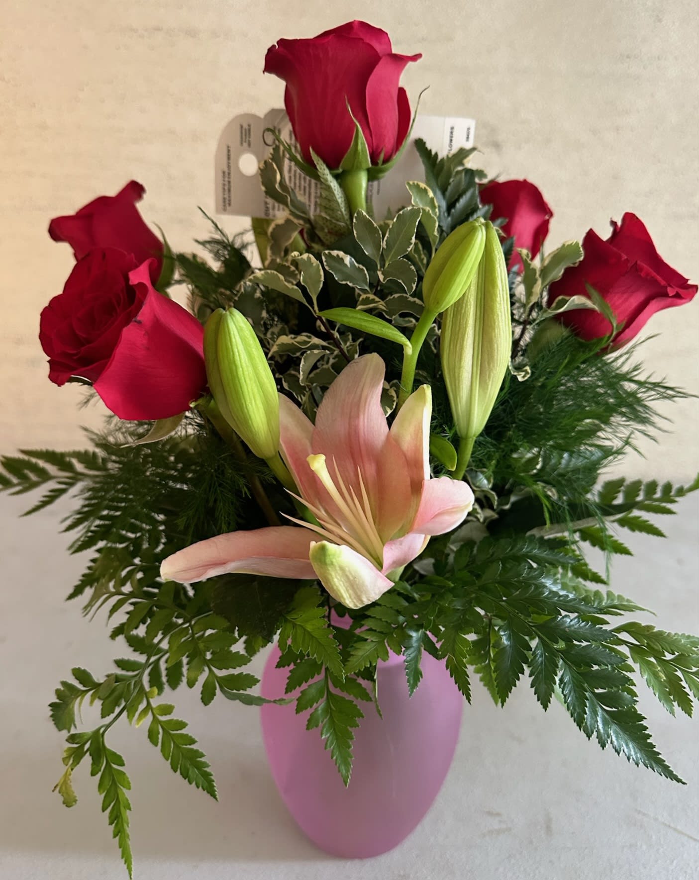 6 Rose w/Lilies Vase Flower Bouquet