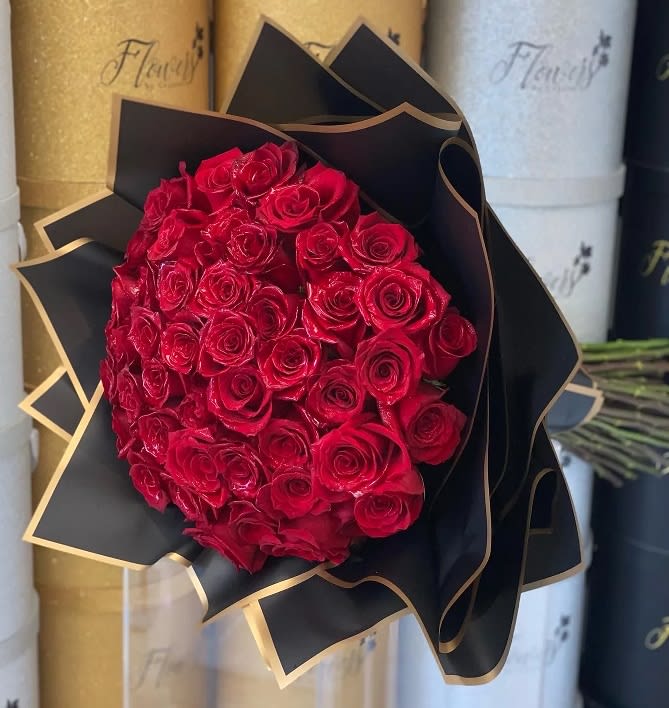 Pickup Only - Not Delivered 100 Roses Hand Wrapped Flower Bouquet