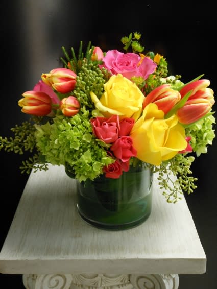 SPRING'S ABOUT COLOR