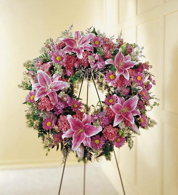 We Fondly Remember Wreath Easel Spray