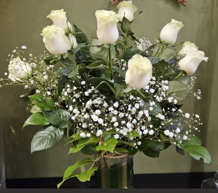 Dozen White Roses in a vase Flower Bouquet