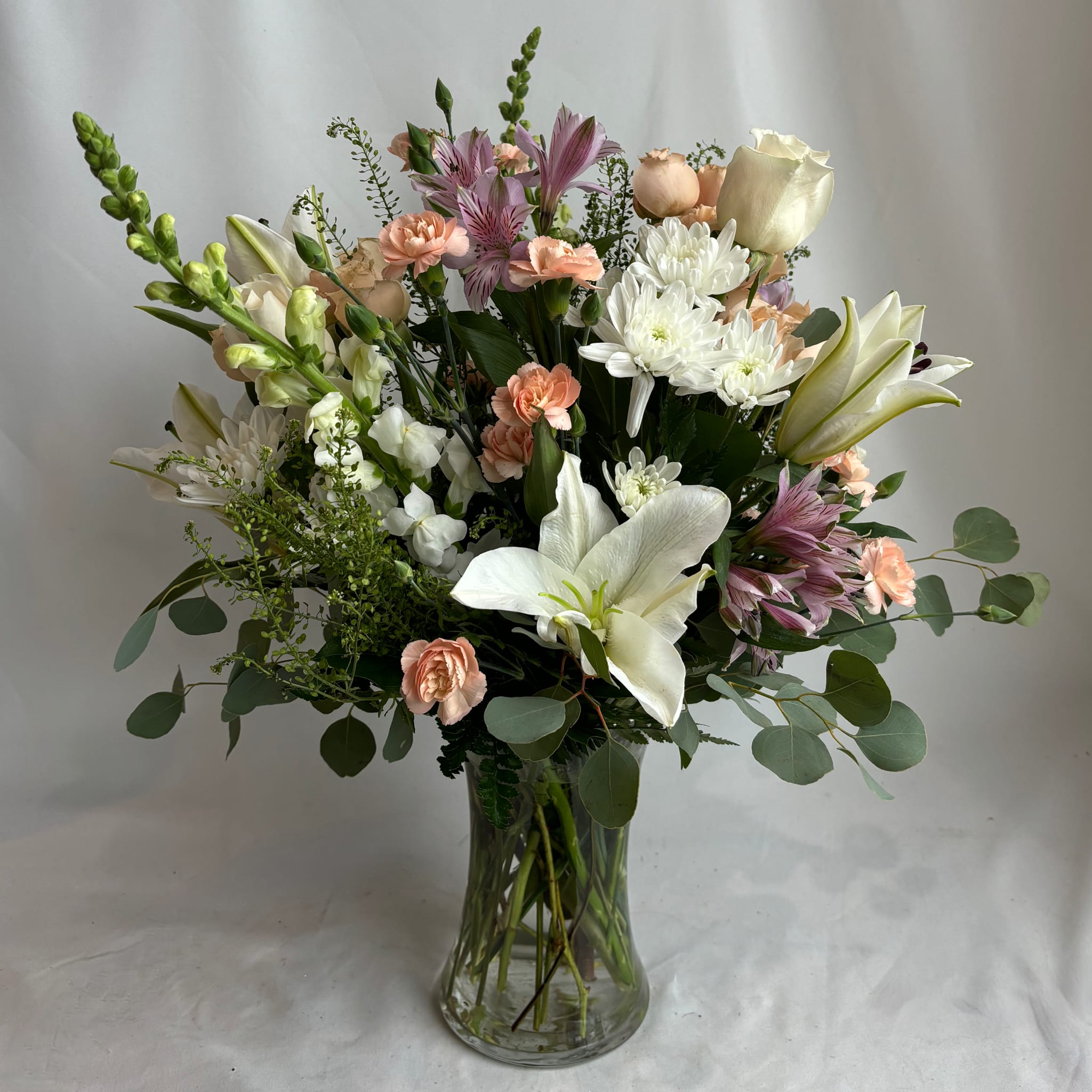 Neutral Notion Flower Bouquet