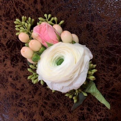 Ranuculus Mix Boutonniere