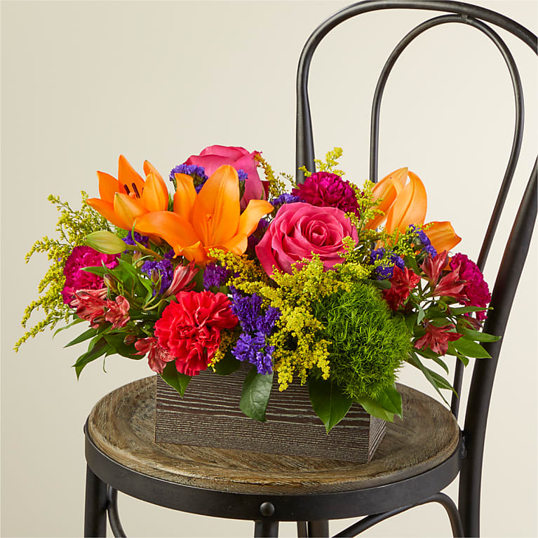 BACKYARD PARTY Flower Bouquet