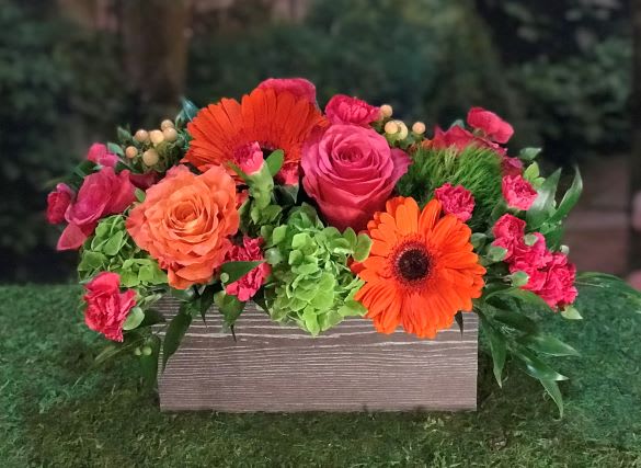 Caliente ! Flower Bouquet