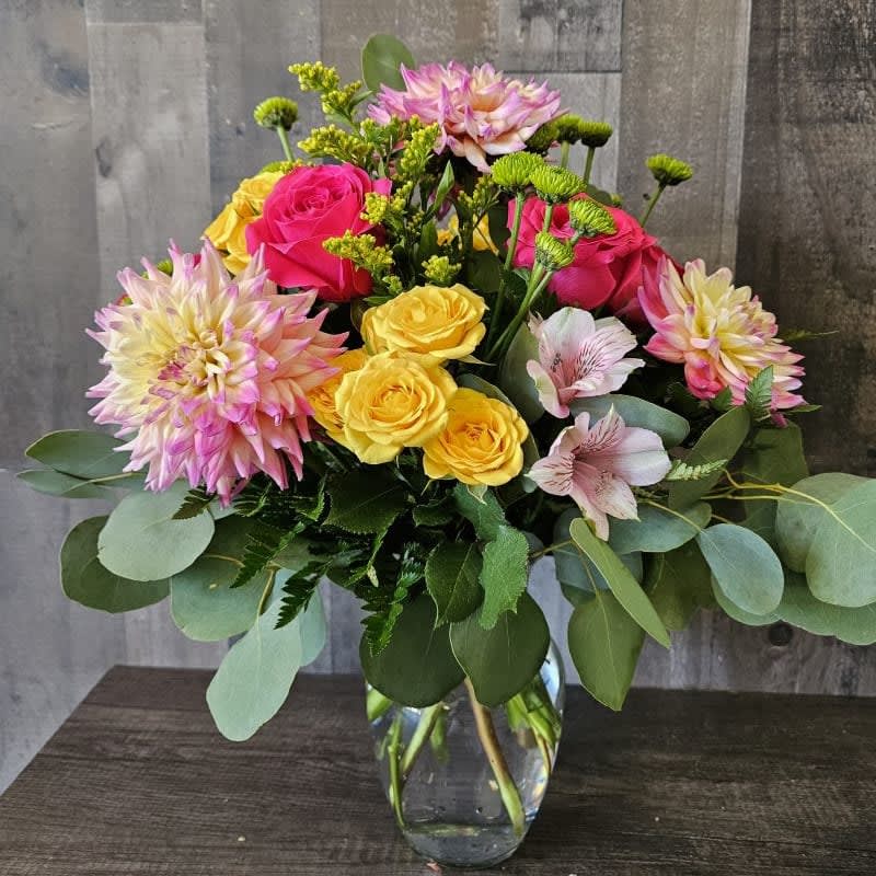 Dahlia Starburst Cheer Flower Bouquet