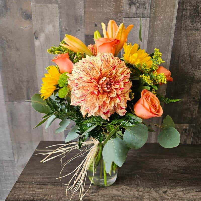 Sunburst Dahlia Mason Jar Delight