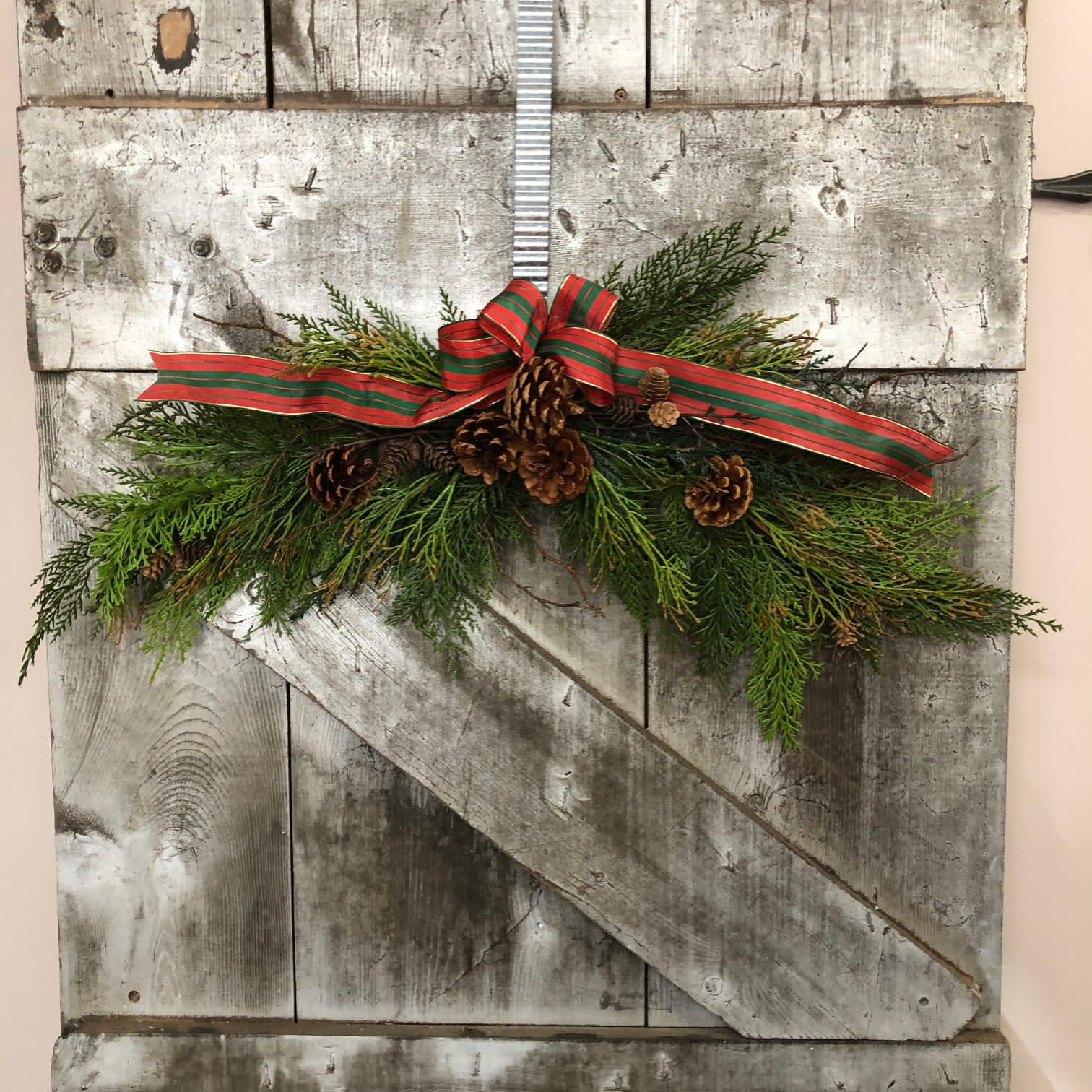 Christmas Simplicity Silk (Artificial) Swag