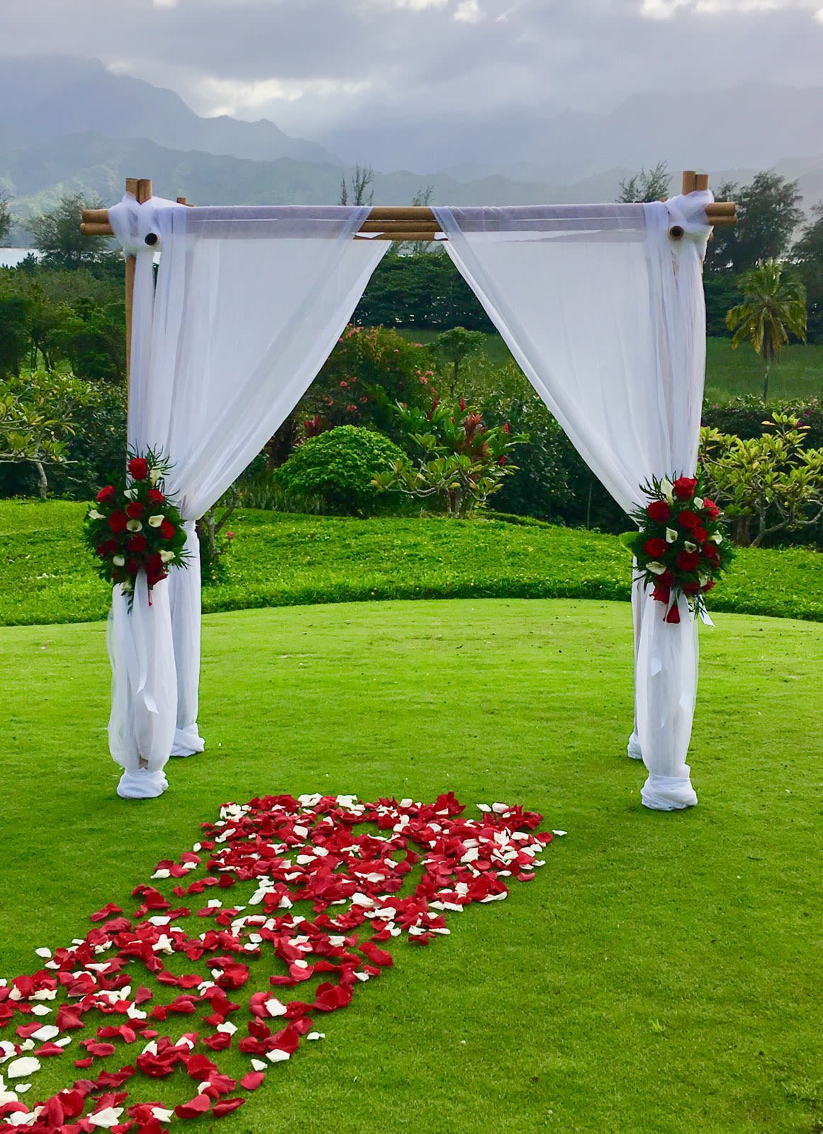 Wedding Arch Hanalei Bay Resort