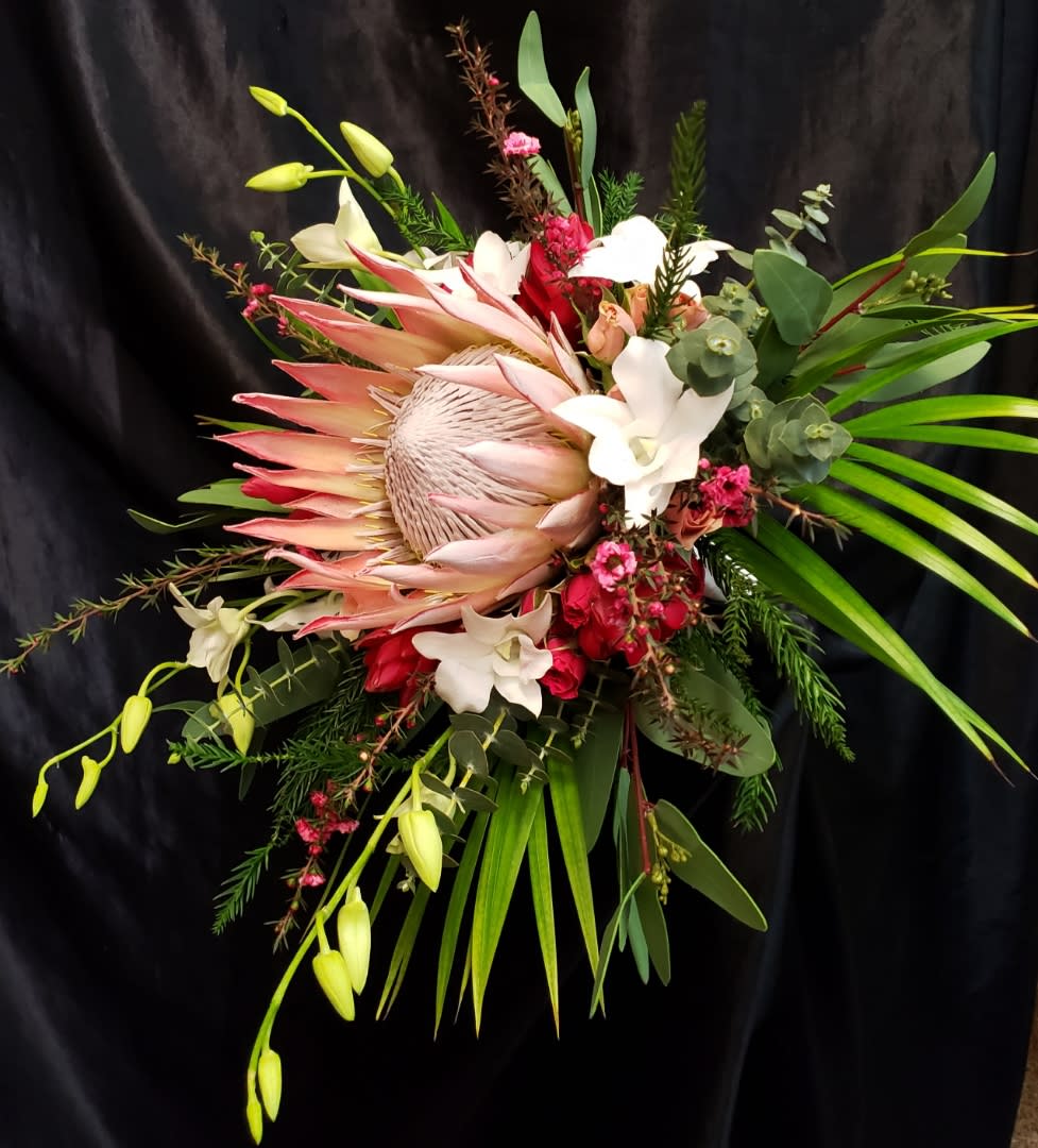 UNSTRUCTURED SIMPLE BRIDAL