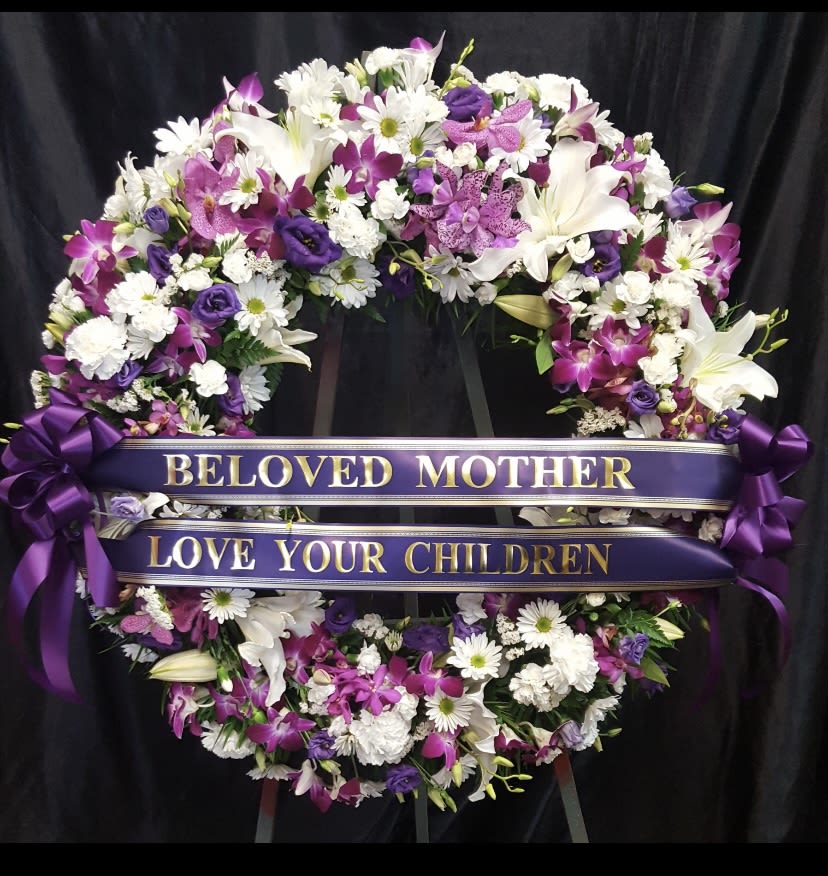 Memorial Wreath     MW #9  ( A WEEK NOTICE FOR SPRING FLOWERS)