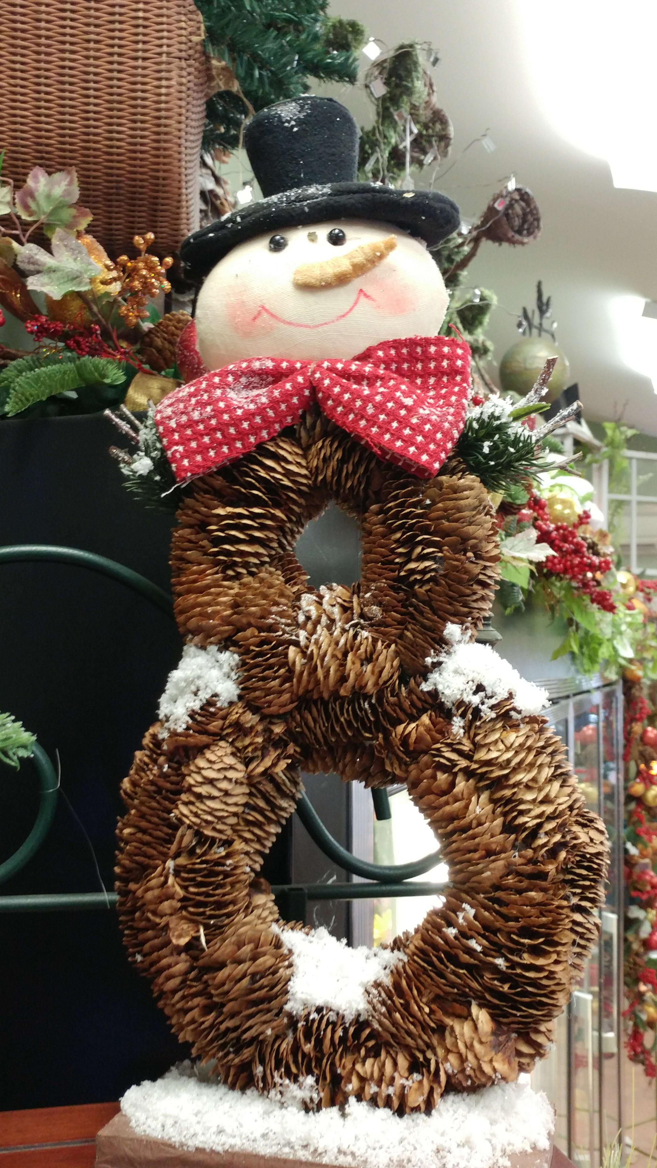 Pinecone Snowman Flower Bouquet