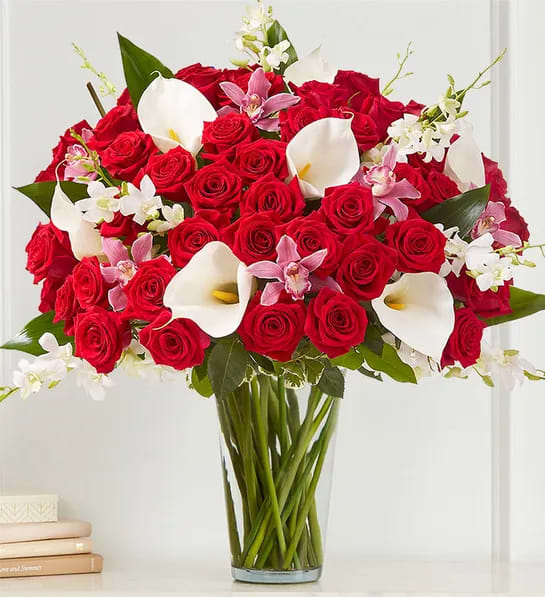 Elegant Extravagance™ Bouquet