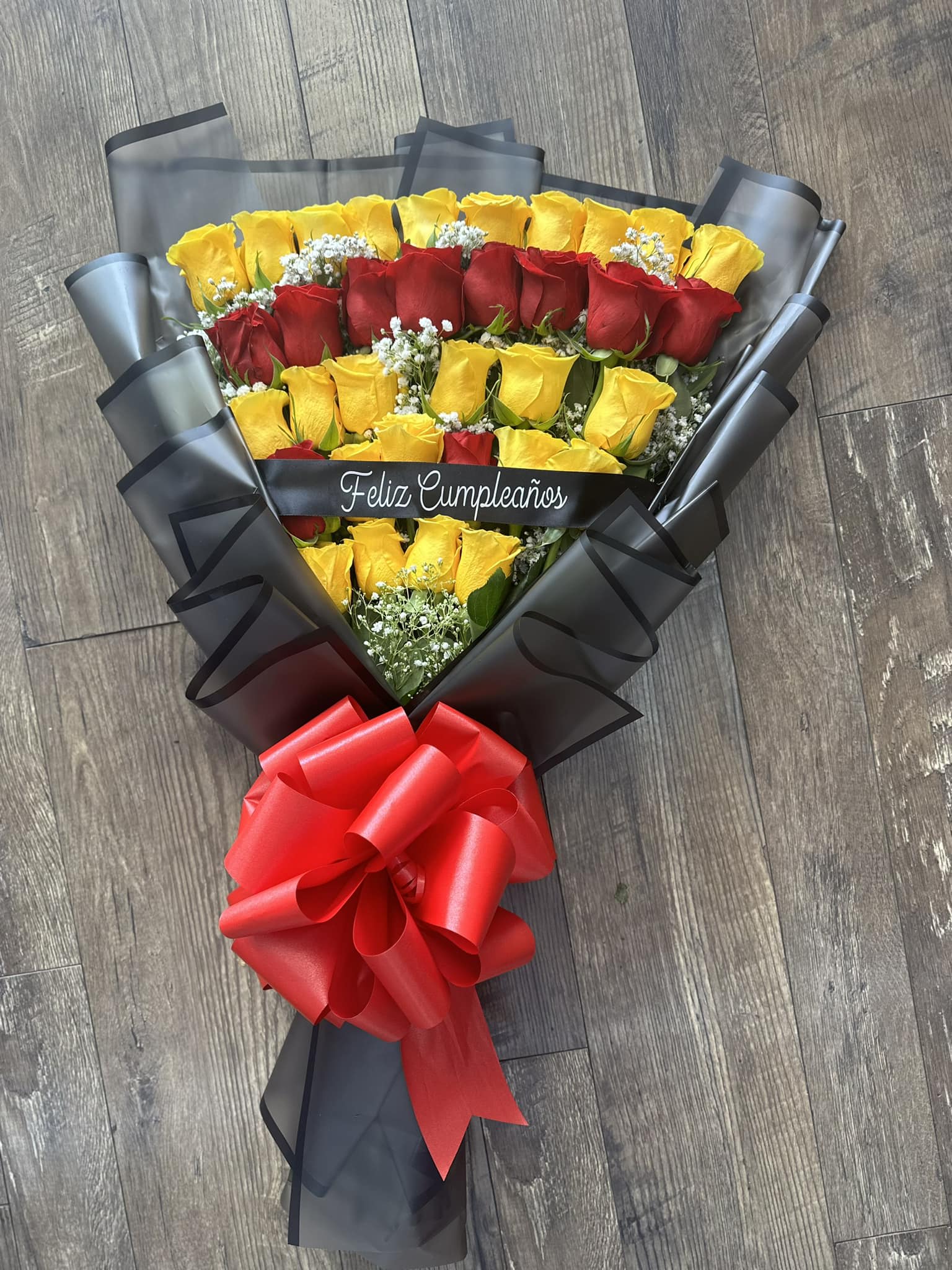 Feliz Cumpleanos Layer Ramo Buchon