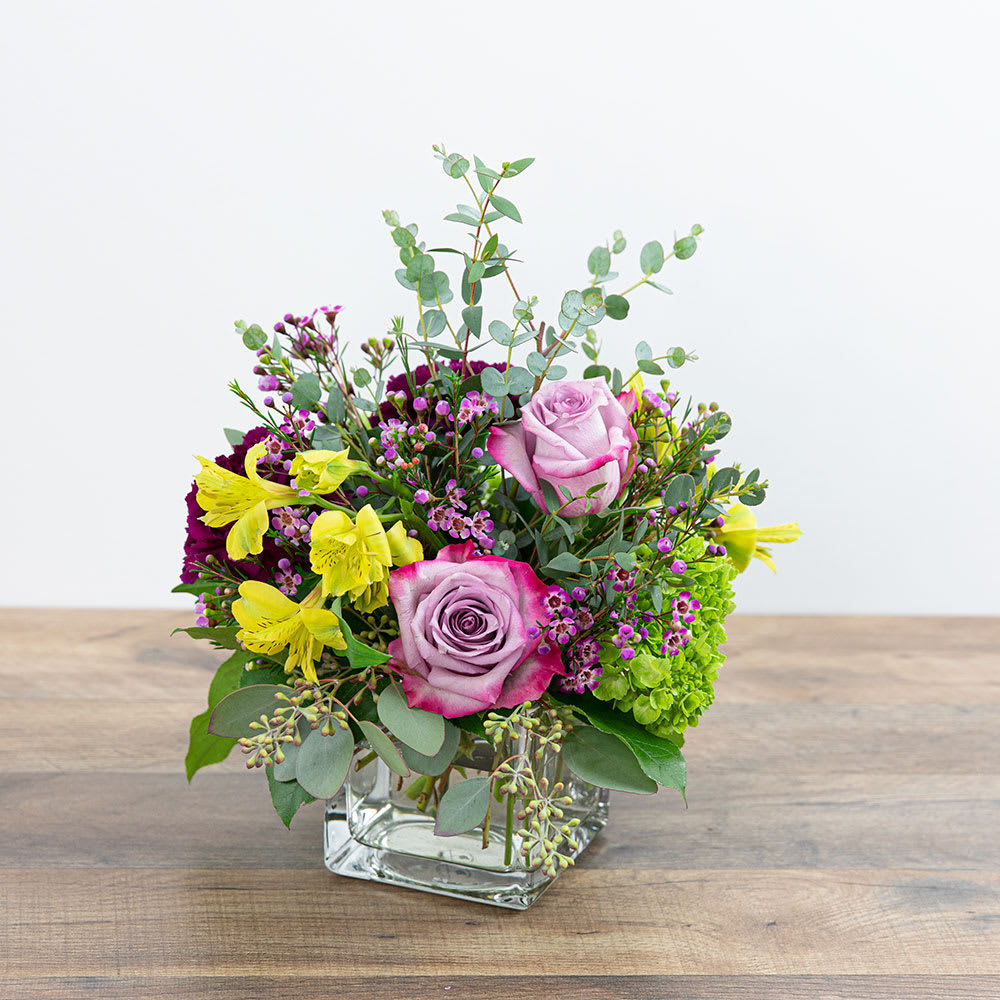 SUGAR & PLUM Flower Bouquet